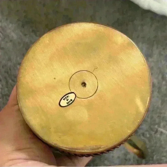 Brass pitcher with braided rope design wrapped around it made in India. Vintage - Picture 6 of 7